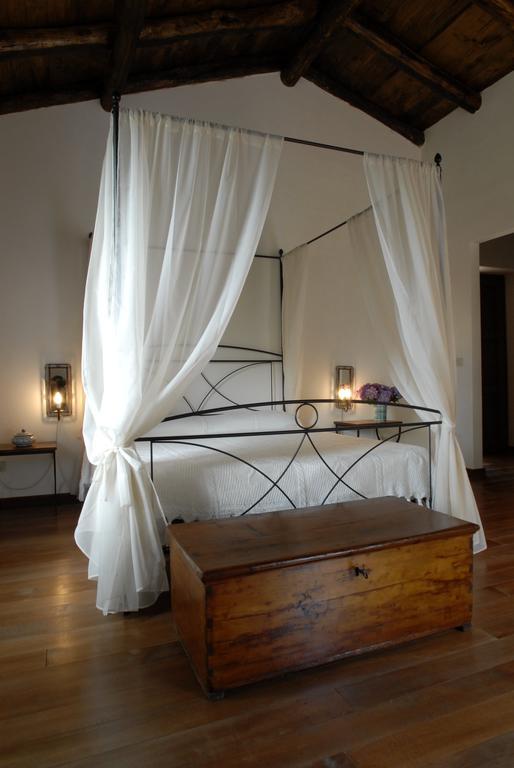 Valle Maira, Agriturismo Nel Parco Dei Nebrodi Villa Tortorici Room photo